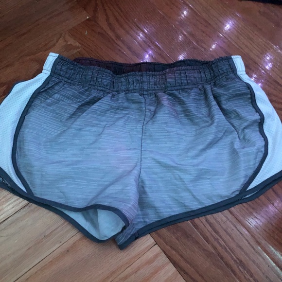 Shorts - Picture 2 of 3